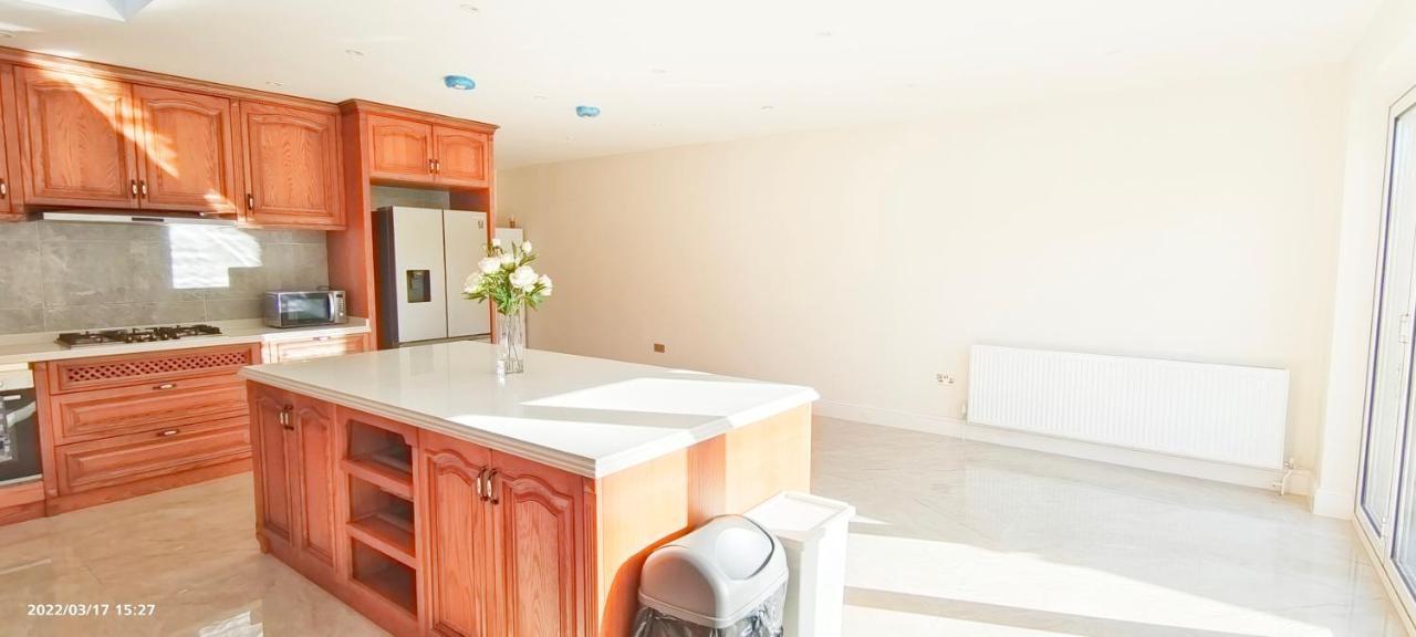 Marigold Villa هارو المظهر الخارجي الصورة